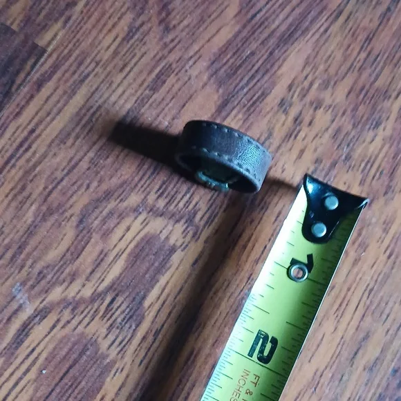 Leather ring - Picture 5 of 7